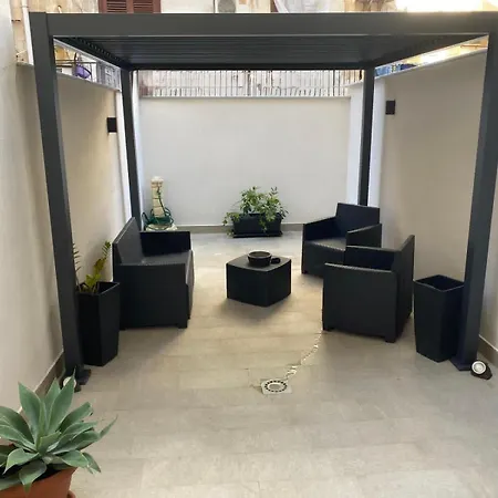 Appartamento Yris House *