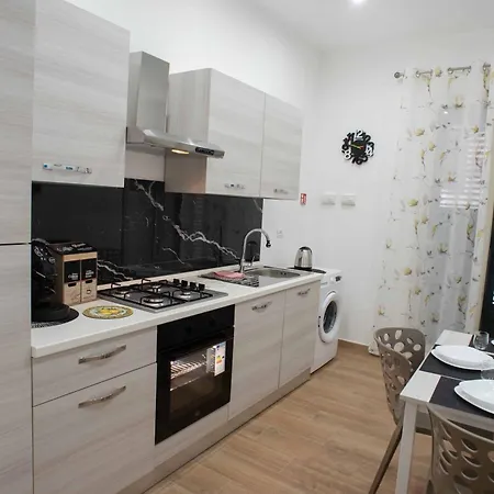 公寓 Yris House 巴勒莫