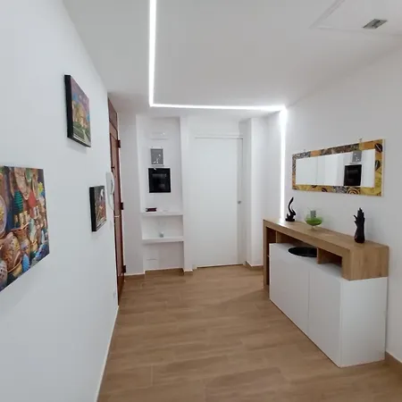 Yris House 巴勒莫